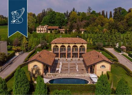 Villa in Merate, Italien (preis auf Anfrage)