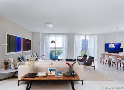 Apartment for 1 196 200 euro in Miami, USA