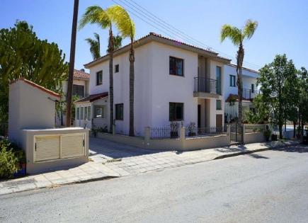 Casa adosada para 750 000 euro en Limasol, Chipre