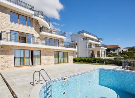 House for 1 500 000 euro in Herceg-Novi, Montenegro