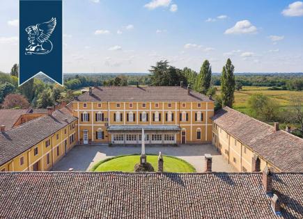 Villa in Pavia, Italy (price on request)