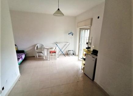 Flat for 18 000 euro in Scalea, Italy