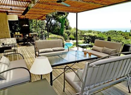 Villa for 1 800 000 euro in Sant Andreu de Llavaneres, Spain