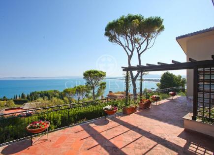 Villa for 1 700 000 euro in Monte Argentario, Italy