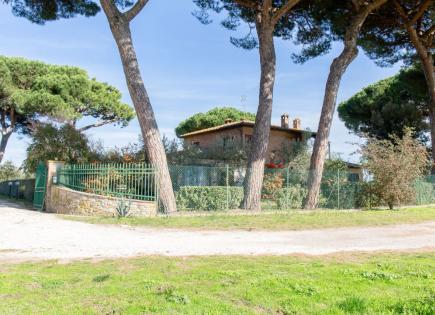 House for 580 000 euro in Castiglione del Lago, Italy