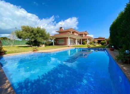 Villa for 1 200 000 euro in Platja D'Aro, Spain
