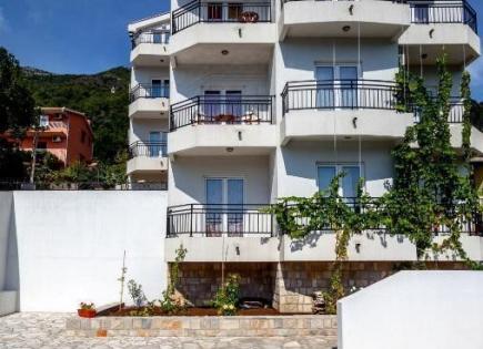 Hotel for 550 000 euro in Kamenari, Montenegro