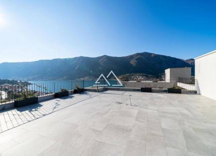Penthouse for 630 000 euro in Dobrota, Montenegro
