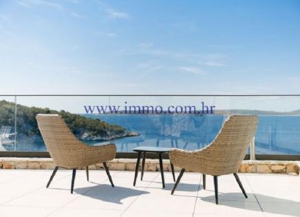 Villa para 1 200 000 euro en Trogir, Croacia