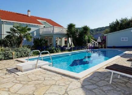 Villa for 500 000 euro on Korcula island, Croatia