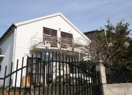House for 150 000 euro in Herceg-Novi, Montenegro