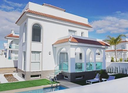 Villa for 525 000 euro in Rojales, Spain