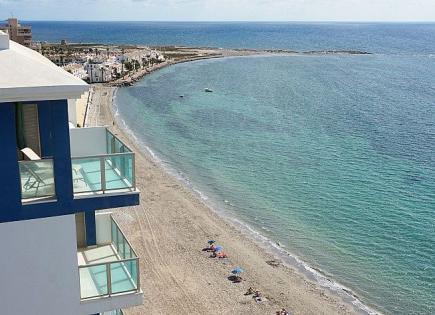 Apartment for 364 000 euro in La Manga del Mar Menor, Spain