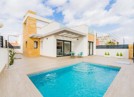 Villa for 315 000 euro in Torrevieja, Spain