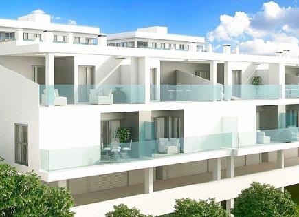 Townhouse for 270 000 euro in Orihuela Costa, Spain