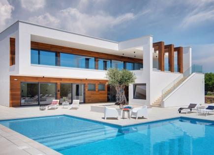 House for 2 800 000 euro in Vodnjan, Croatia
