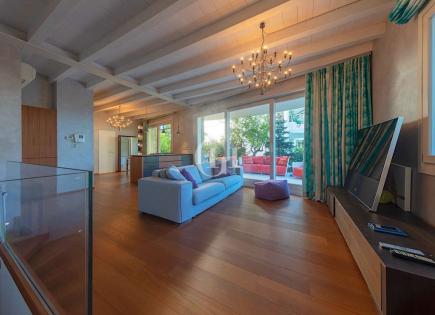 Apartment for 700 000 euro on Lake Garda, Italy