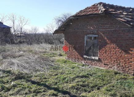Land for 7 400 euro in Troyanovo, Bulgaria