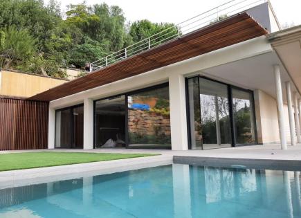 Villa for 1 150 000 euro in Blanes, Spain