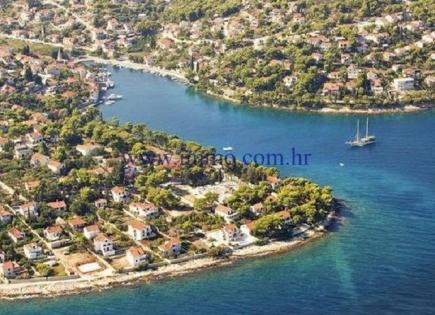 Land for 499 500 euro on Brac, Croatia