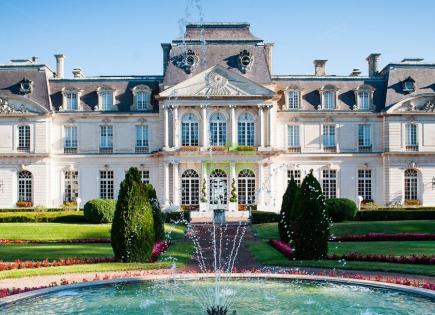 Hotel for 12 000 000 euro in France