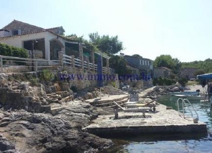 Villa for 1 300 000 euro on Vis, Croatia