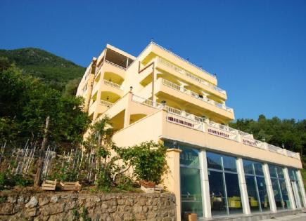Hotel for 2 700 000 euro in Stoliv, Montenegro