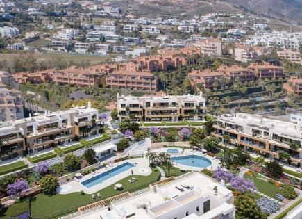 Apartment for 455 000 euro in Puerto Banus, Spain