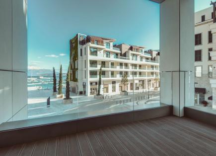 Apartment for 695 000 euro in Herceg-Novi, Montenegro