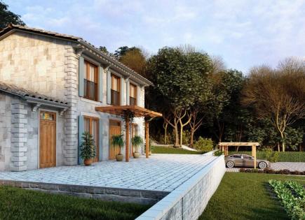 Villa for 400 000 euro in Krimovica, Montenegro
