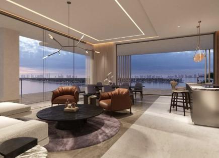 Penthouse for 2 585 396 euro in Dubai, UAE