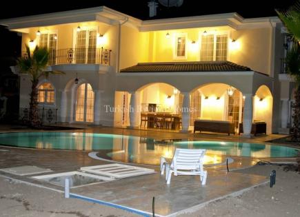 Villa for 1 250 000 euro in Kemer, Turkey