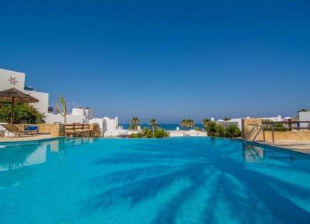 Villa for 595 000 euro in Paphos, Cyprus