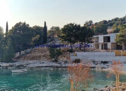 Villa for 4 000 000 euro in Trogir, Croatia