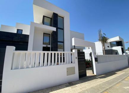 Villa for 1 250 000 euro in Malaga, Spain