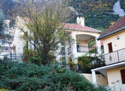 Villa for 250 000 euro in Kotor, Montenegro