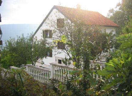 House for 290 000 euro in Herceg-Novi, Montenegro