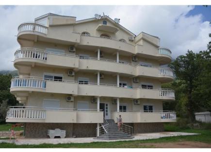 Apartment for 168 000 euro in Buljarica, Montenegro