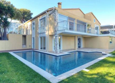 Villa for 4 500 000 euro in Roquebrune Cap Martin, France