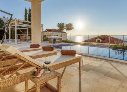 Villa para 2 160 000 euro en Rezevici, Montenegro