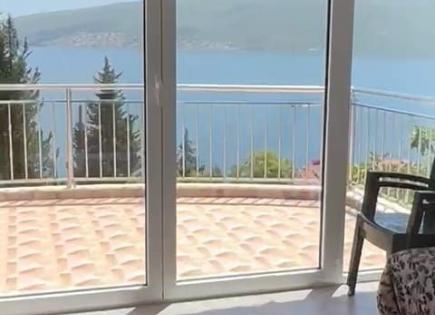 Villa for 320 000 euro in Baosici, Montenegro
