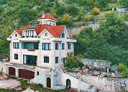 Villa für 1 850 000 euro in Sveti Stefan, Montenegro