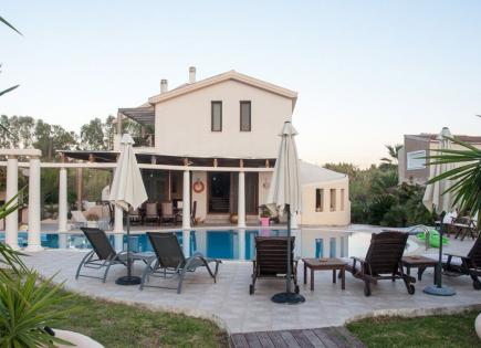 Villa for 800 000 euro on Corfu, Greece
