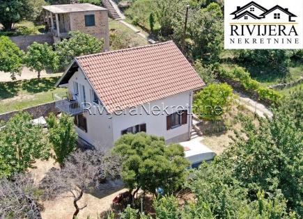 House for 115 000 euro in Herceg-Novi, Montenegro