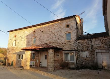 House for 390 000 euro in Porec, Croatia