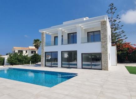 Villa for 1 450 000 euro in Paphos, Cyprus