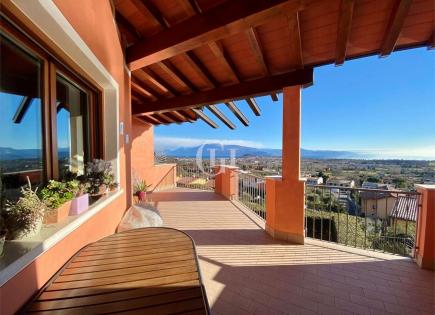 Apartment for 549 000 euro on Lake Garda, Italy