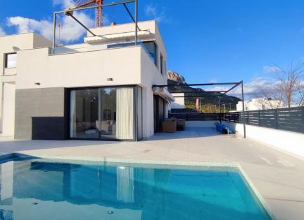 Villa for 433 000 euro in Polop de la Marina, Spain