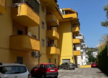 Appartement pour 28 000 Euro à Scalea, Italie