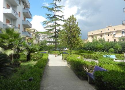 Flat for 135 000 euro in Scalea, Italy